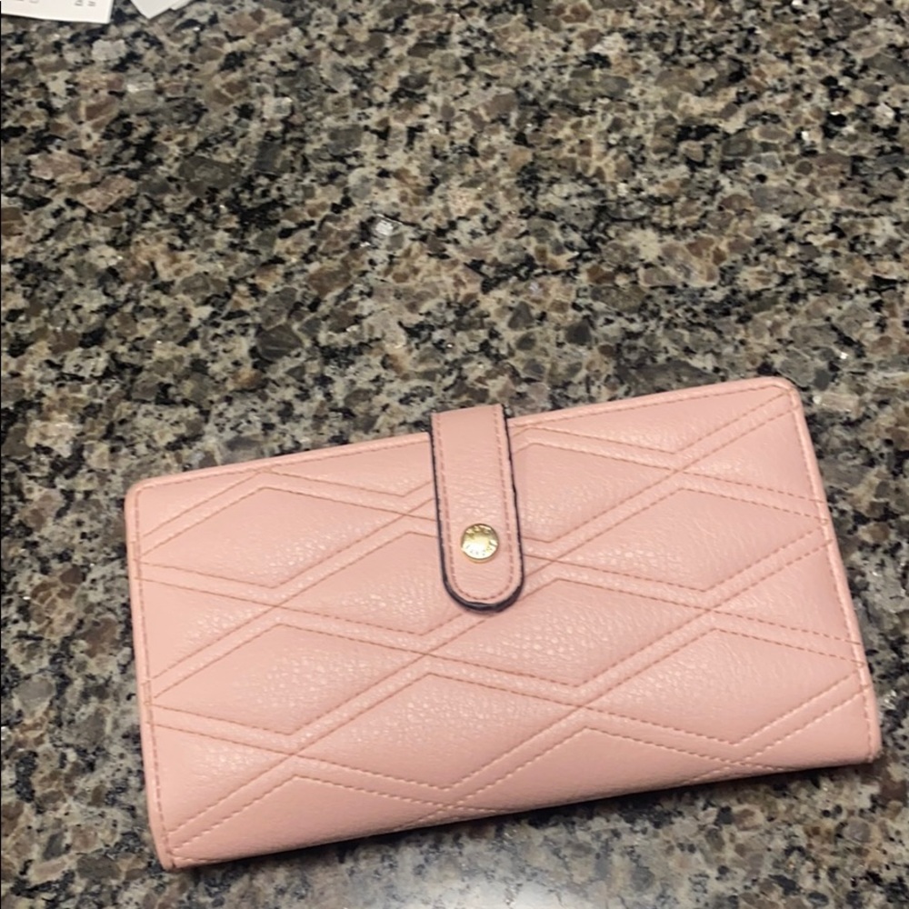 Kate Landry wallet